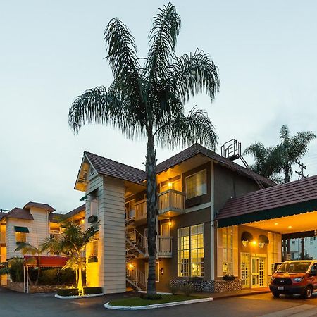 Ramada By Wyndham Costa Mesa/Newport Beach Exterior foto