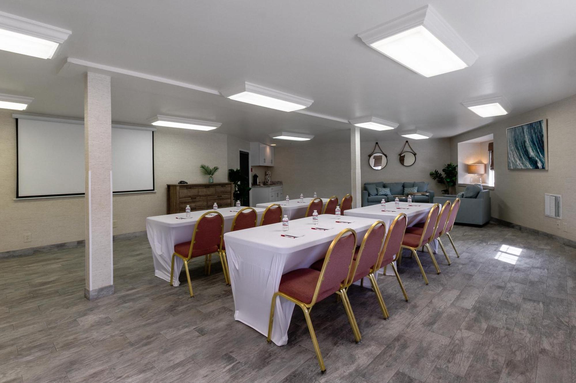 Ramada By Wyndham Costa Mesa/Newport Beach Exterior foto